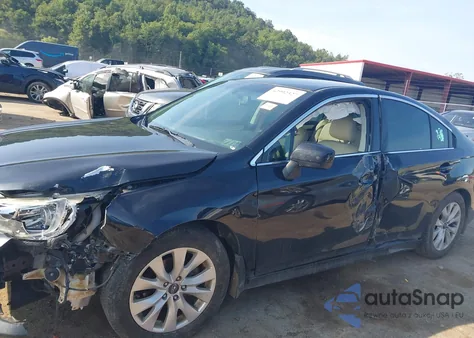 2015 Subaru Legacy 2.5I Premium из США, поврежденный, VIN 4S3BNAC67F3025548